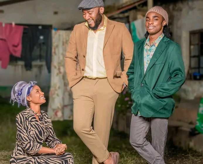  Phyzix ft. ELI Njuchi SomeBody with additional vocals from Emmie Deebo