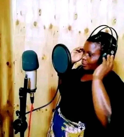 Abiti Najere Ndufuna Amunanga